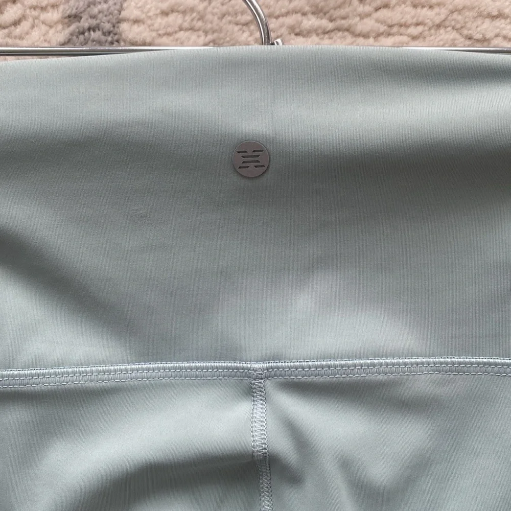 RBX pastel sage green crop leggings with side pockets size XL NWOT - Picture 10 of 11